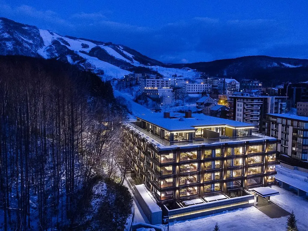 新雪谷绫公寓式酒店 二世古 4*,  日本